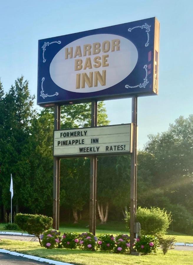 Harbor Base Inn Ньюпорт Экстерьер фото
